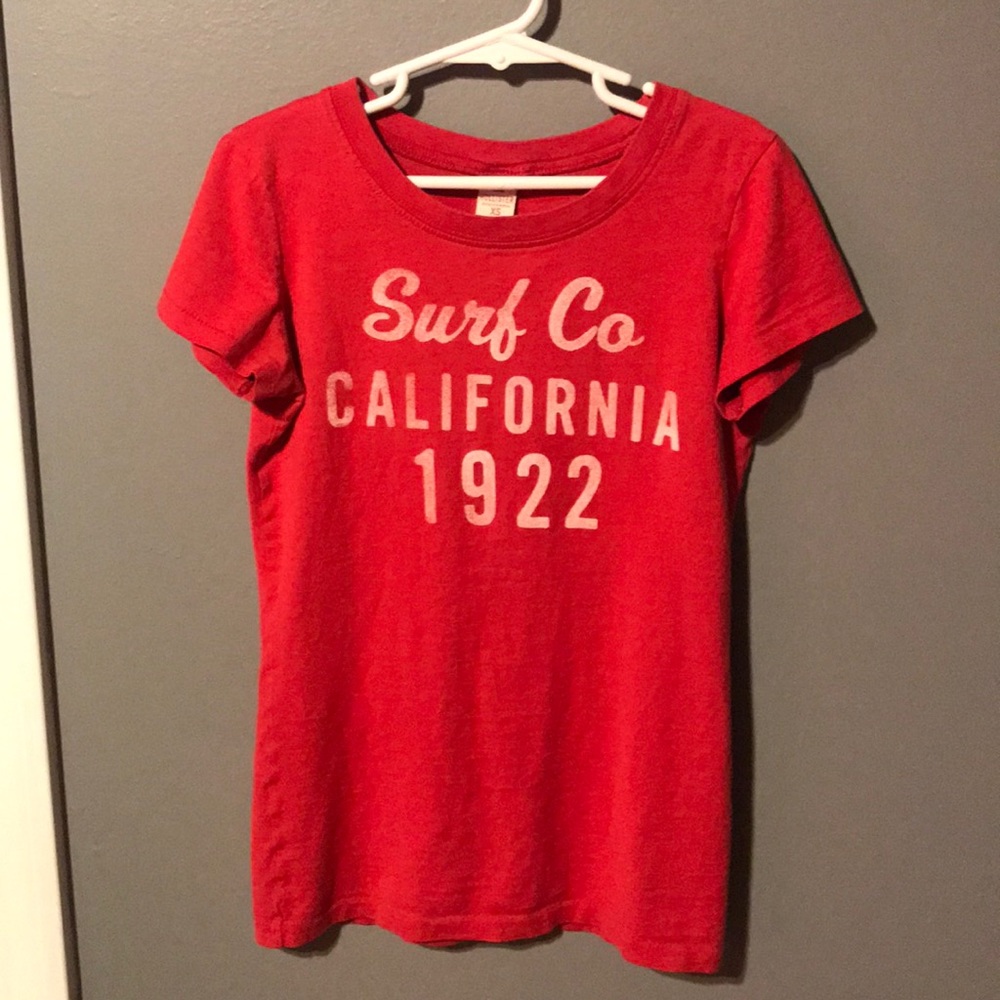 FINAL PRICE!! Hollister Tee Shirt